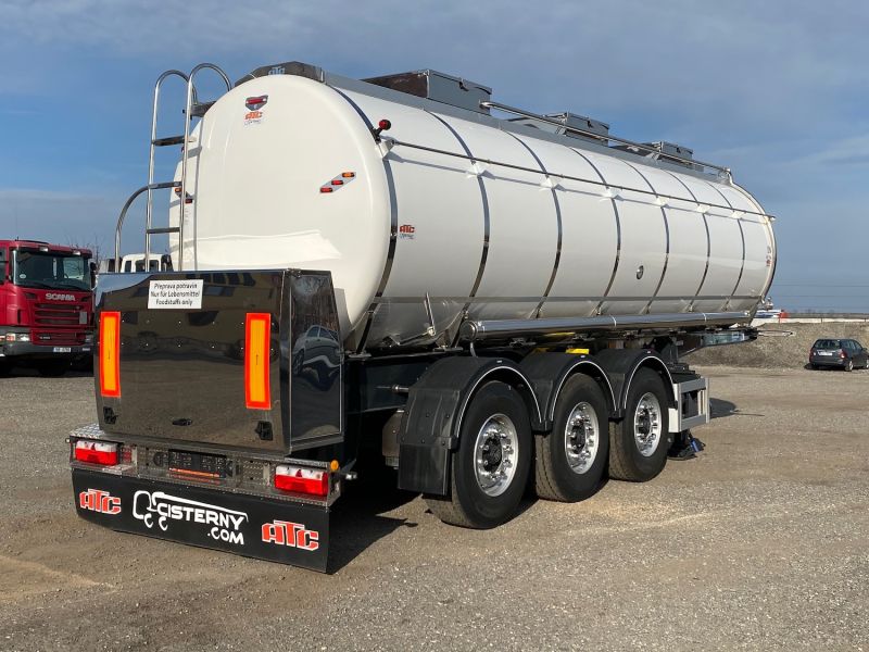 Cisterna k distribuci AdBlue