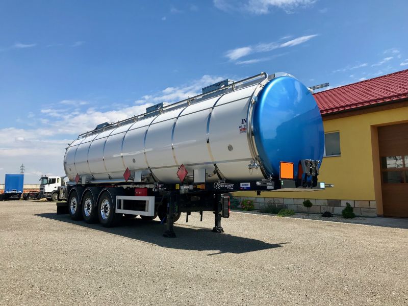 Tlaková cisterna na potraviny s výbavou ADR A3 LGBF