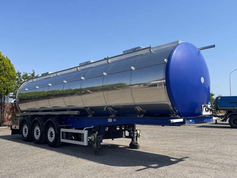 Cisterna na potraviny 08-2011 po opravě