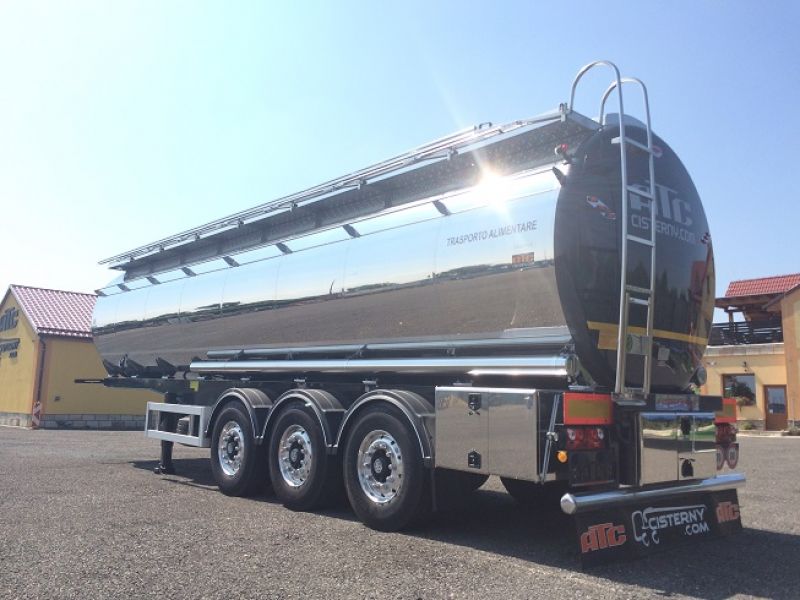 Tlaková cisterna na potraviny s přípravou pro ohřev